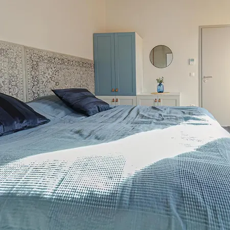 Kaloz Apartmanhaz *