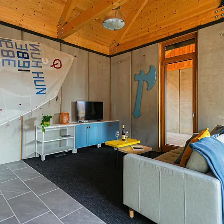 Lägenhet Kaloz Apartmanhaz Velence