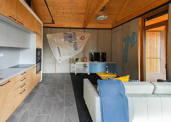 Kaloz Apartmanhaz Lägenhet *
