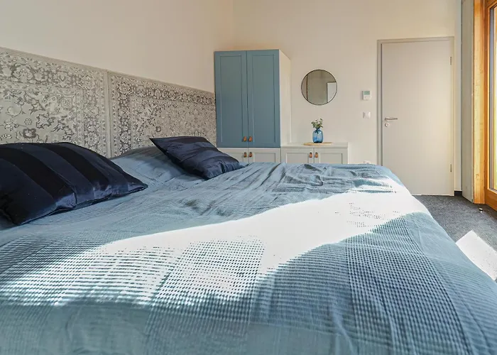 Kaloz Apartmanhaz *